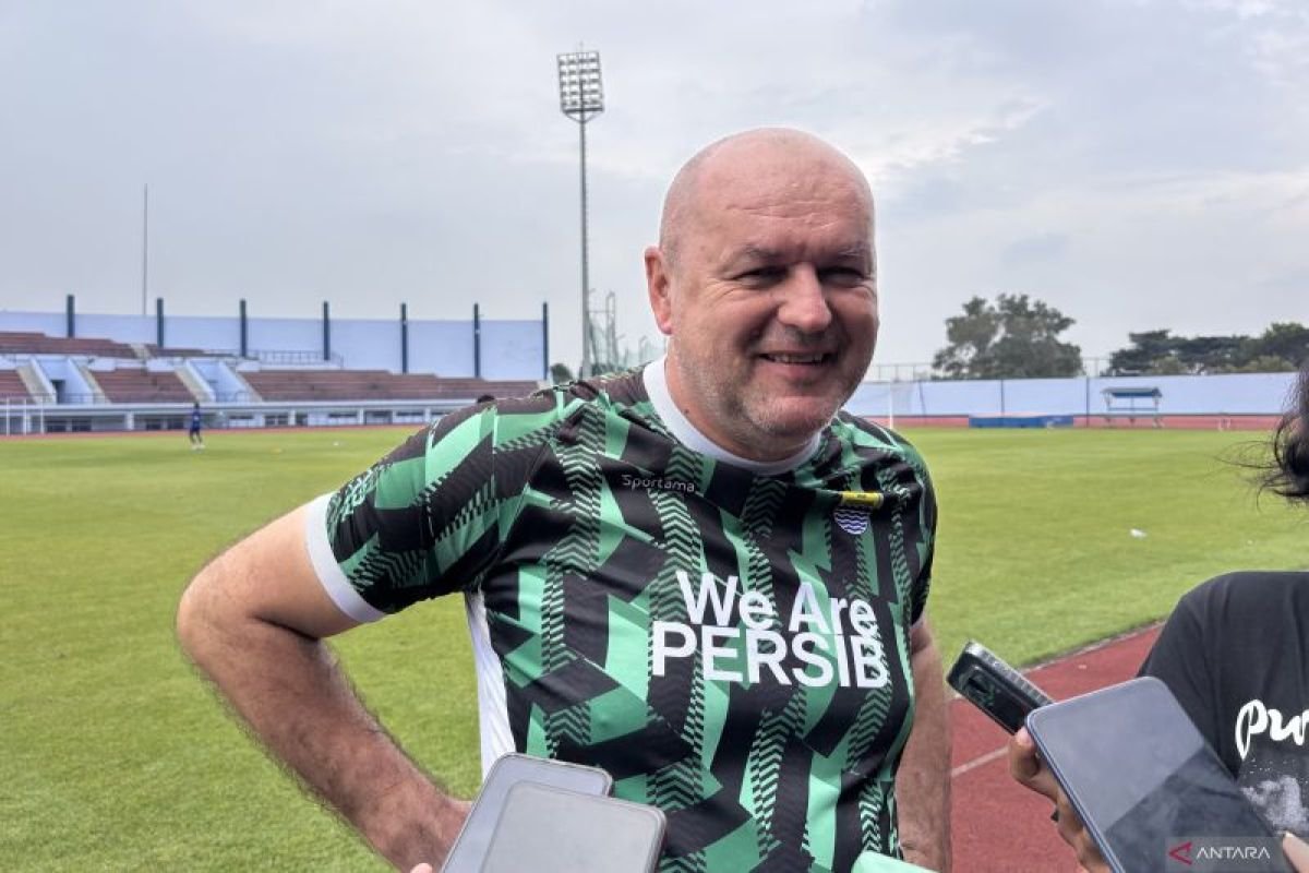 Bojan Hodak Konfirmasi Lima Pemain Absen Saat Melawan Persita