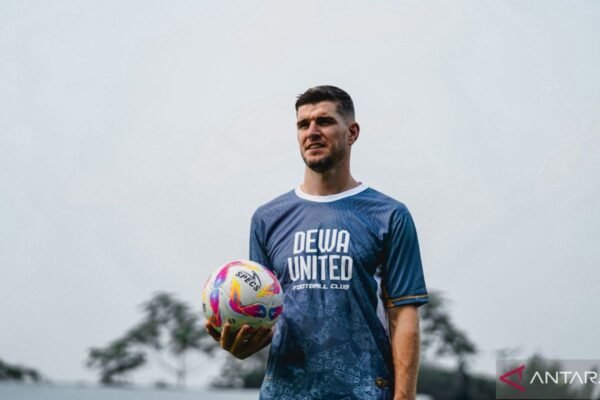 Dewa United Resmi Mendatangkan Bek Veteran Nick Kuipers Dewa United Resmi Mendatangkan Bek Veteran Nick Kuipers