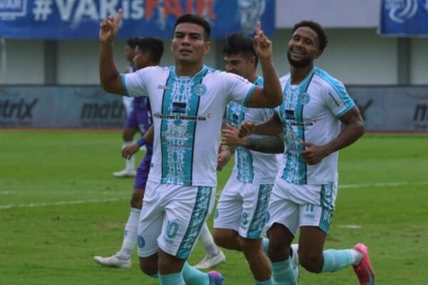 PSBS Biak Fokus Menuju Kompetisi Meski Tanpa Kandang di Papua PSBS Biak Fokus Menuju Kompetisi Meski Tanpa Kandang di Papua